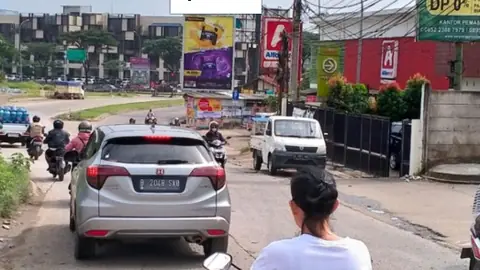 Billboard 4 × 8 m di Jl. Raya Cisauk - Legok (dari Mauk menuju Sepatan), Kabupaten Tangerang, Banten