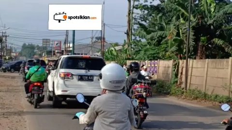 Billboard 4 × 8 m di Jl. Raya Legok - Karawaci (dari Kwaraci menuju Diklat Pemda), Kabupaten Tangerang, Banten