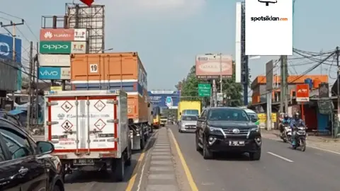 Billboard 5 × 10 m di Jl. Raya Serang (dari Exit Tol Bitung menuju Cikupa), Kabupaten Tangerang, Banten