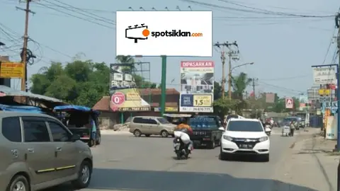 Billboard 5 × 10 m di Jl. Raya Serpong - Cisauk (Pertigaan Suradita), Kabupaten Tangerang, Banten