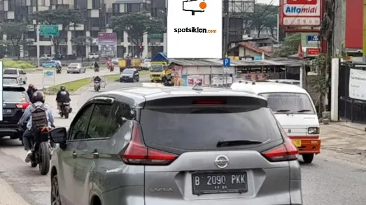 Baliho 4 × 6 m di Jl. Raya Cisauk - Legok (dari Stasiun Cisauk menuju Mall Aoen), Kabupaten Tangerang, Banten