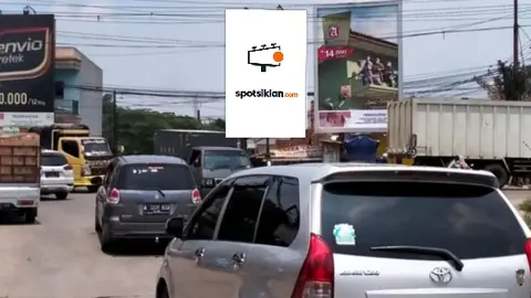 Baliho 4 × 6 m di Jl. Raya Parung Panjang (Pertigaan Pasar Lugu Legok), Kabupaten Tangerang, Banten