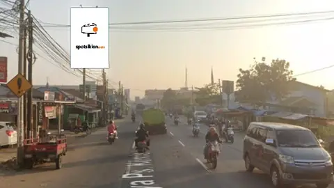 Baliho 4 × 6 m di Jl. Ps. Kemis - Cikupa (Dari Pasar Kemis menuju Rajek), Kabupaten Tangerang, Banten