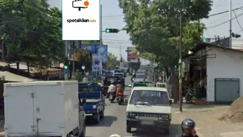 Baliho 4 × 6 m di Jl. Werkudoro (Simpang 4 Lampu Merah Pasar Langon), Tegal, Jawa Tengah