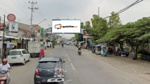 Bando Jalan 5 × 10 m di Jl. Banjaran-Tegal (Area Depan Pasar Pepeden), Jawa Tengah
