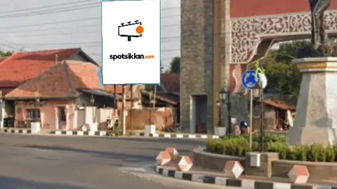 Baliho 6 × 4 m di Jl. AIP KS Tubun (Bundaran Patung Obor), Kabupaten Tegal, Jawa Tengah