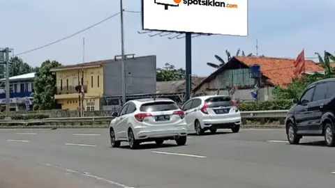 Billboard 6 × 12 m di Jl. Tol jakarta Serpong (Dari Tol Pondok Indah Jakarta Menuju Tol Pondok Aren Bintaro), Tangerang Selatan, Banten