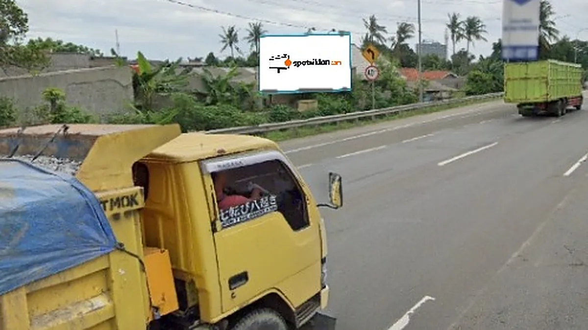 Baliho 7 × 4 m di Jl. Puri Bahar (Arah ke Bandara), Tangerang, Banten