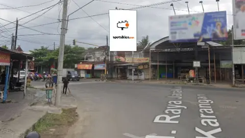 Baliho 6 × 4 m di Jl. Jarakan (Arah Central Supermarket), Trenggalek, Jawa Timur