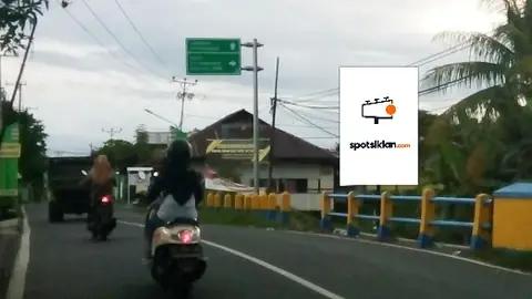 Baliho 4 × 6 m di Jl. Batu Angus Sasa (Area Universitas Khairun), Ternate, Maluku Utara