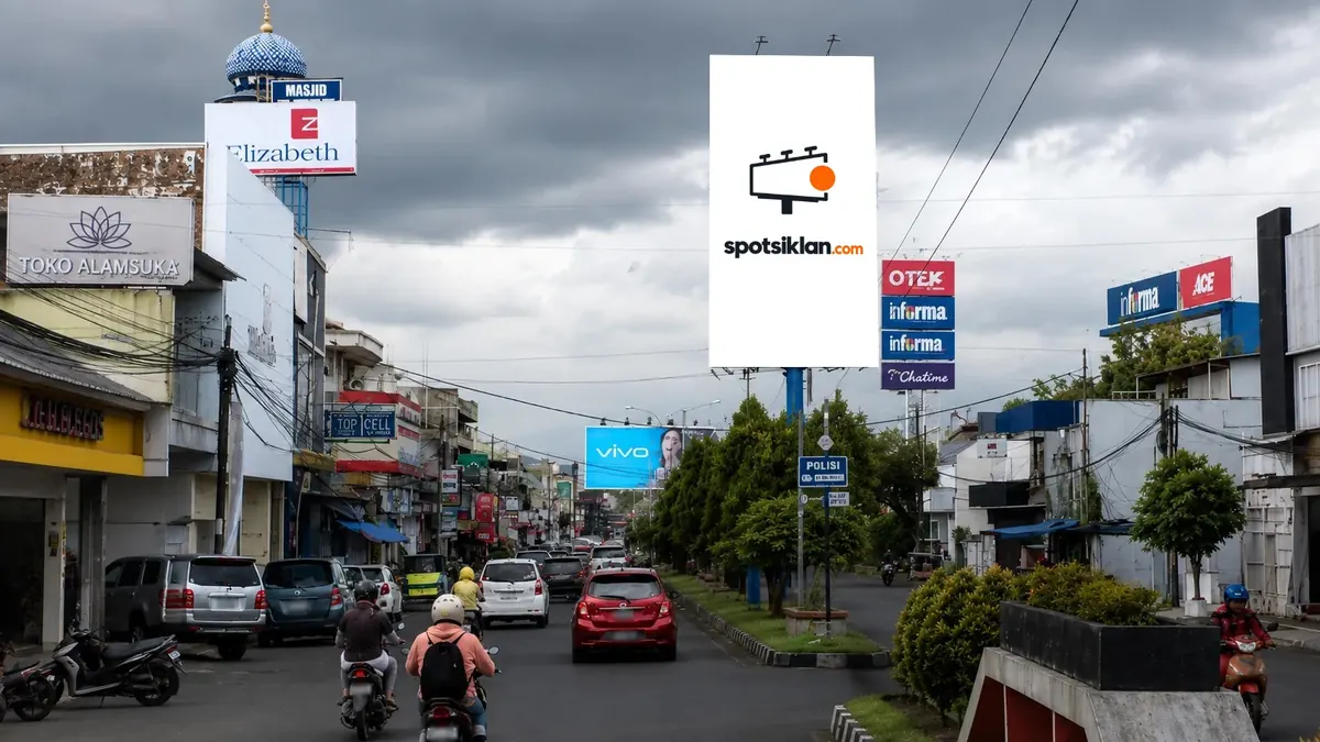 Billboard 5 × 10 m di Jl. HZ Mustofa Arah Alun-Alun (2 muka), Tasikmalaya, Jawa Barat