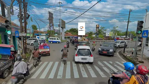 Billboard 4 × 8 m di Jl. HZ. Mustofa (Pertigaan Jl. Siliwangi), Kota Tasikmalaya, Jawa Barat