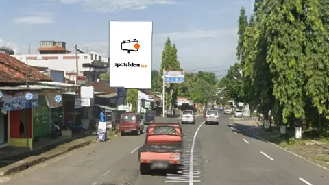 Baliho 6 × 4 m di Jl. Raya Solo-Purwantoro (Depan Pasar Ngadirojo), Wonogiri, Jawa Tengah