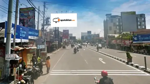 Billboard 5 × 10 m di Jl. Laksda Adisucipto, Yogyakarta, DI Yogyakarta