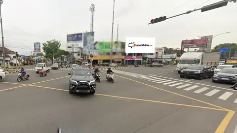 Billboard 6 × 12 m di Jl. Ring Road Utara Sleman (Pertigaan Condong Catur), Yogyakarta, DI Yogyakarta