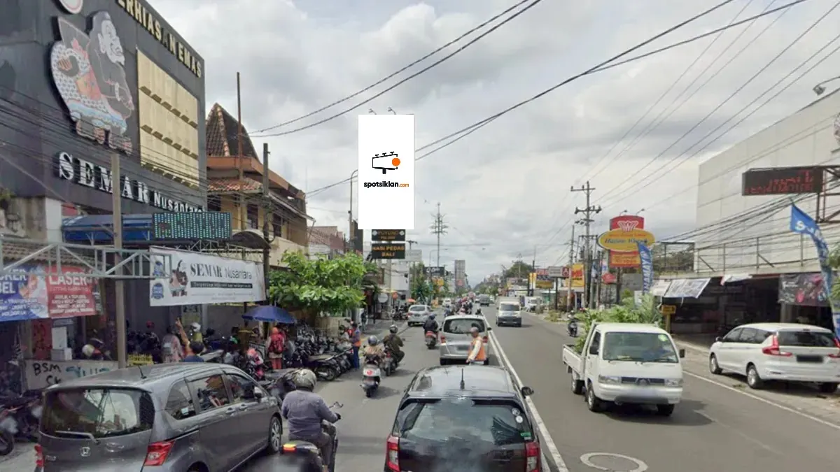Billboard 5 × 10 m di Jl. Kaliurang Km. 5 Yogyakarta (Sisi Utara), DI Yogyakarta