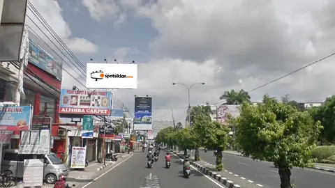 Billboard 5 × 10 m di Jl. Laksda Adisucipto (Amplaz-Aquarium-Sisi Timur), Yogyakarta, DI Yogyakarta