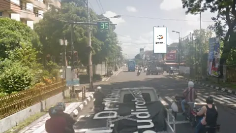 Billboard 8 × 4 m di Jl. Dr. Wahidin. Klitren (Depan Kampus UKDW), Yogyakarta, DI Yogyakarta