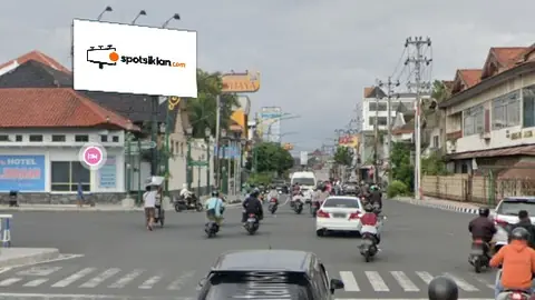 Billboard 4 × 8 m di Jl. Panembahan Senopati (Simpang Empat Gondomanan), Yogyakarta, DI Yogyakarta