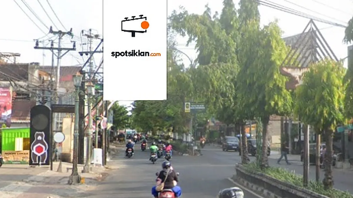Billboard 8 × 4 m di Jl. Affandi (Batas Titik Kota), Yogyakarta, DI Yogyakarta