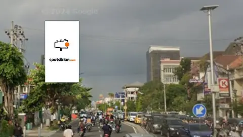 Billboard 8 × 4 m di Jl. Jend. Sudirman (Dari Tugu Jogja Menuju Bandara), Yogyakarta, DI Yogyakarta