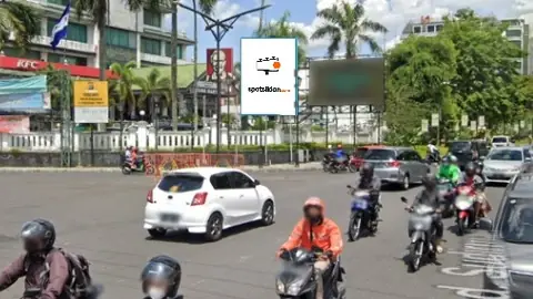 Baliho 4,8 × 3,6 m di Jl. Jend. Sudirman (Area Depan Wisma Hartono, KFC), Yogyakarta, DI Yogyakarta