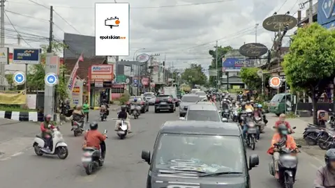 Baliho 6 × 4 m di Jl. Kyai Mojo (Depan Alfamart Kyai Mojo, Pertigaan Jatikencana), Yogyakarta, DI Yogyakarta
