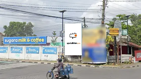 Baliho 4 × 2,5 m di Jl. Lowanu (Perempatan Wirosaban), Yogyakarta, DI Yogyakarta