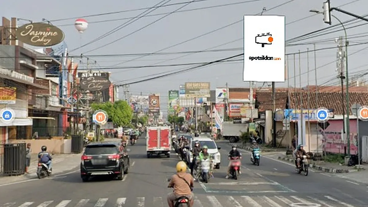 Baliho 4 × 6 m di Jl. Kyai Mojo (Pertigaan Jatikencana), Yogyakarta, DI Yogyakarta
